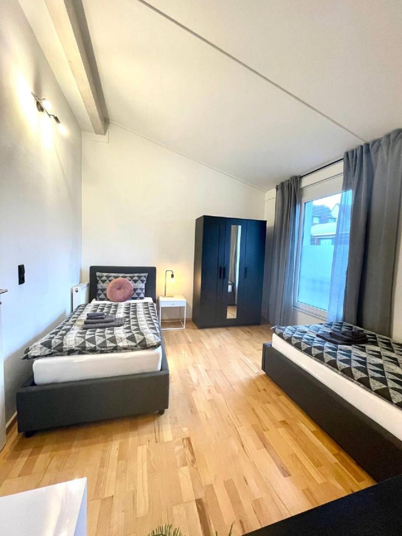 Geraeumiges Ferienhaus In Koblenz Кобленц Экстерьер фото